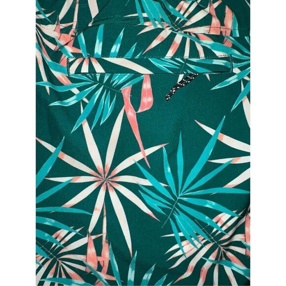 Magellan tropical floral Athletic running shorts women’s size XL NWT - Picture 4 of 4